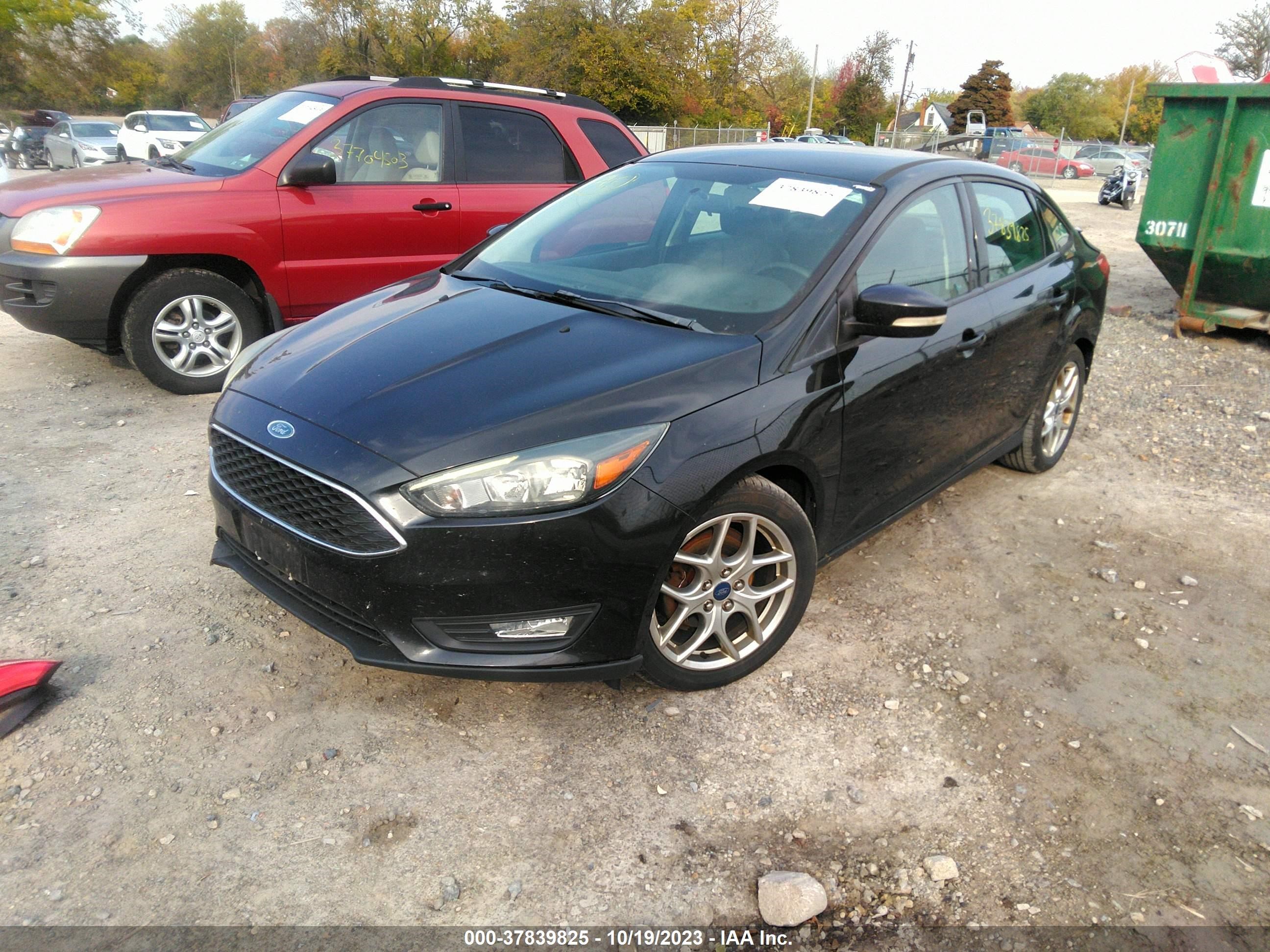 Photo 1 VIN: 1FADP3F29FL217597 - FORD FOCUS 