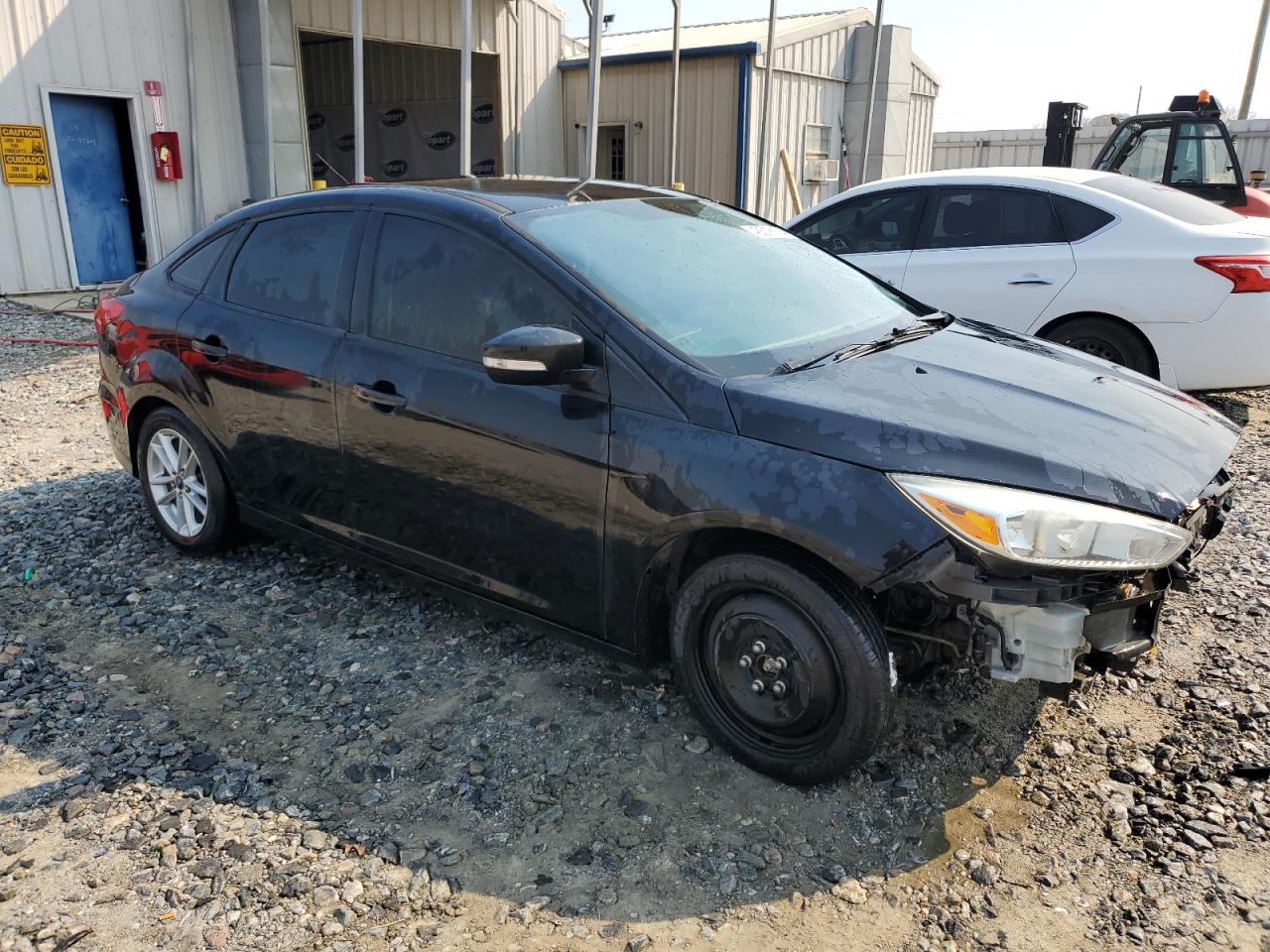 Photo 3 VIN: 1FADP3F29FL268923 - FORD FOCUS 