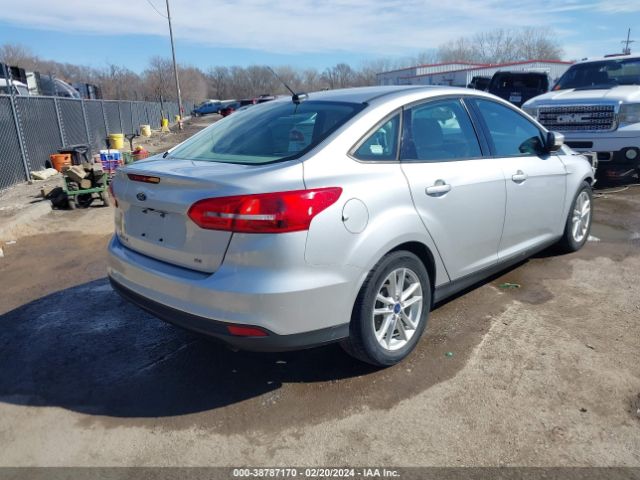 Photo 3 VIN: 1FADP3F29HL215397 - FORD FOCUS 