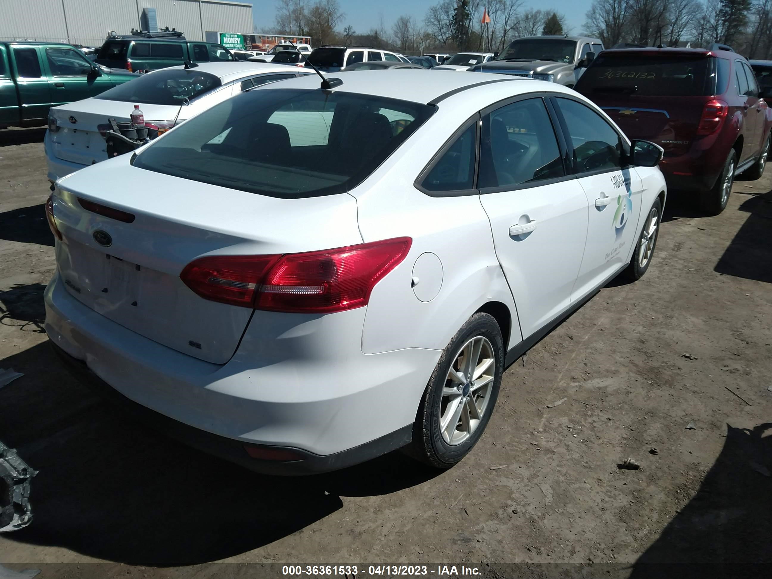 Photo 3 VIN: 1FADP3F29HL235293 - FORD FOCUS 