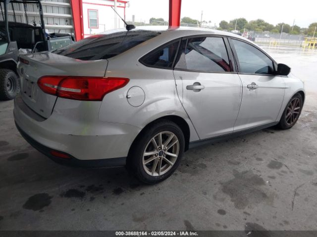 Photo 3 VIN: 1FADP3F29HL256290 - FORD FOCUS 