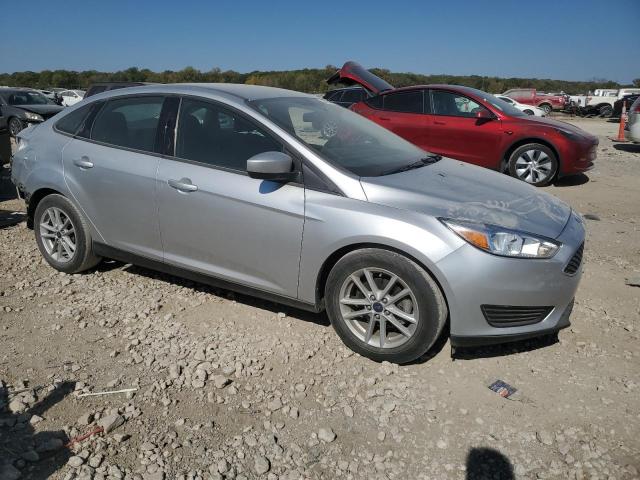 Photo 3 VIN: 1FADP3F29JL223201 - FORD FOCUS 