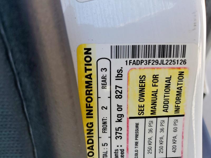 Photo 11 VIN: 1FADP3F29JL225126 - FORD FOCUS SE 