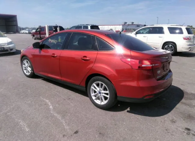 Photo 2 VIN: 1FADP3F29JL240631 - FORD FOCUS 