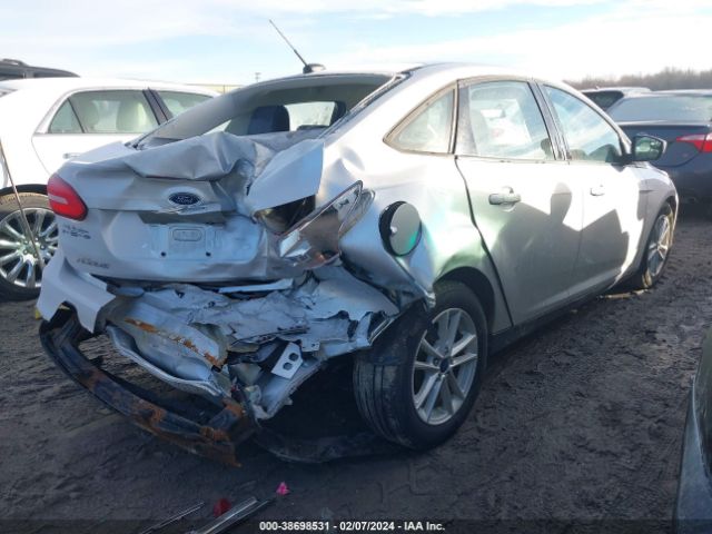 Photo 3 VIN: 1FADP3F29JL267697 - FORD FOCUS 