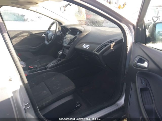 Photo 4 VIN: 1FADP3F29JL267697 - FORD FOCUS 