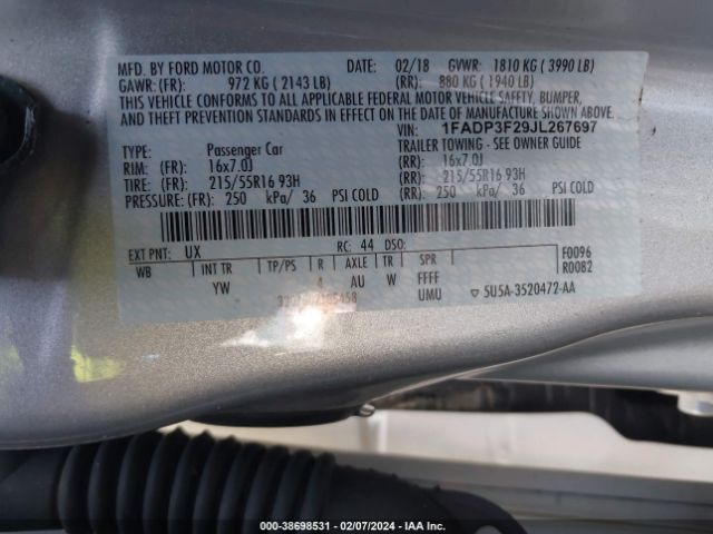 Photo 8 VIN: 1FADP3F29JL267697 - FORD FOCUS 