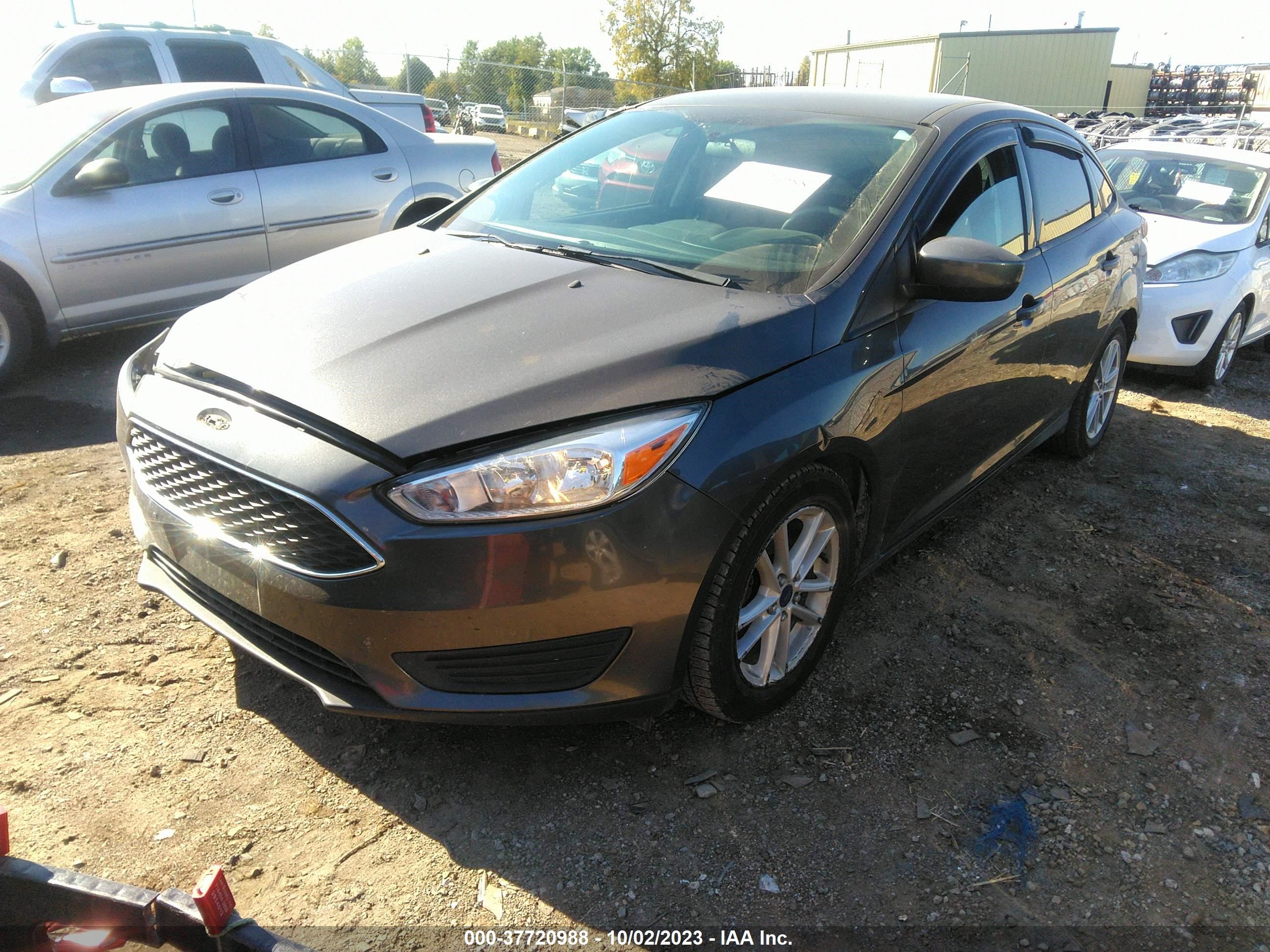 Photo 1 VIN: 1FADP3F29JL268414 - FORD FOCUS 