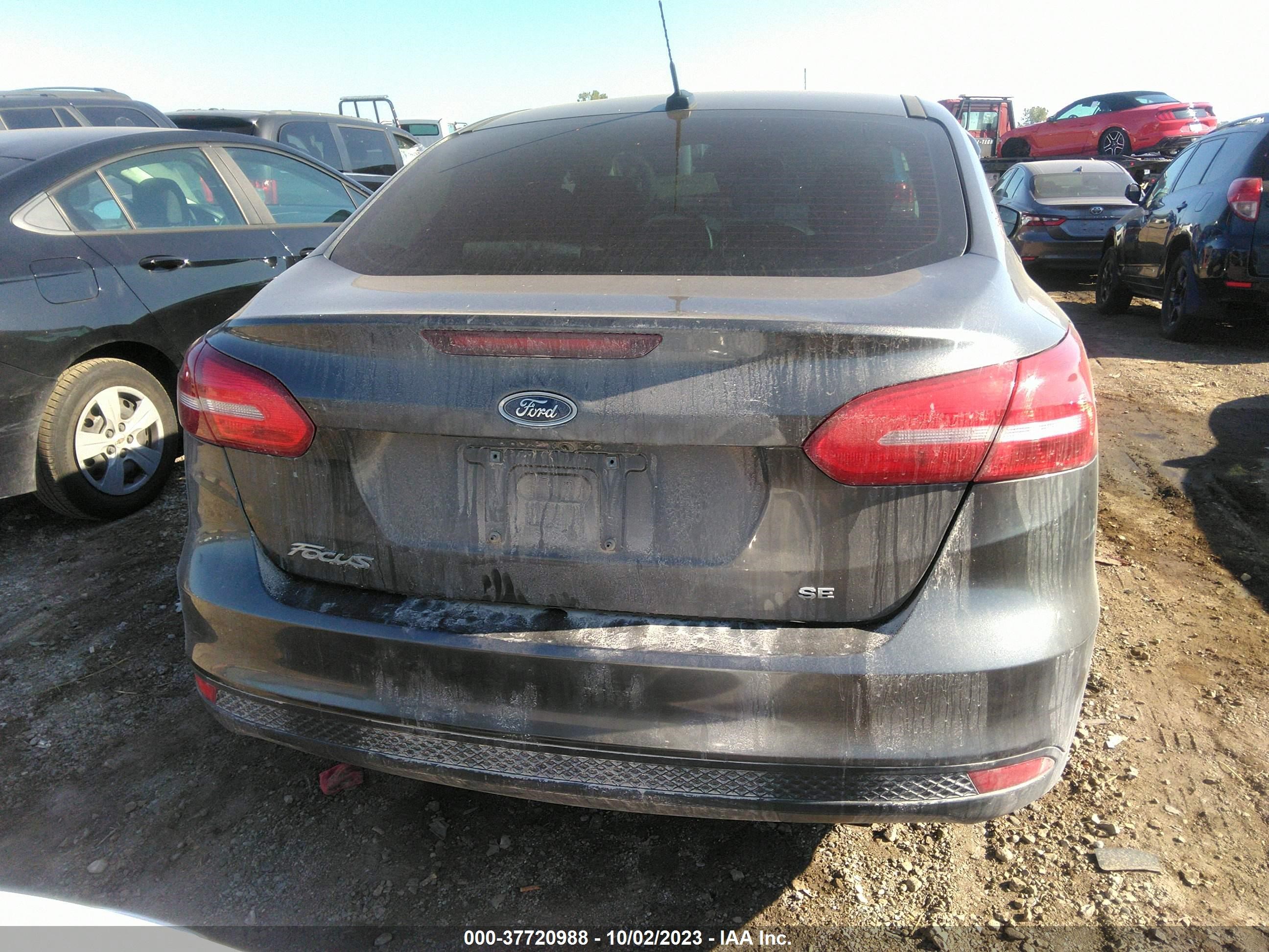 Photo 15 VIN: 1FADP3F29JL268414 - FORD FOCUS 