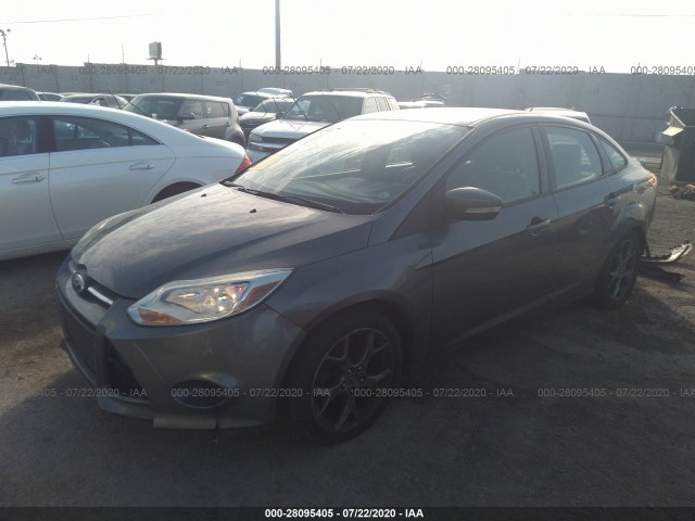 Photo 1 VIN: 1FADP3F2XDL187233 - FORD FOCUS 