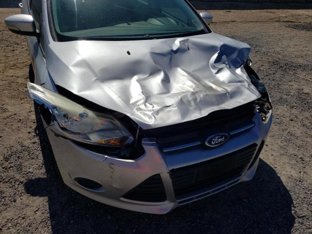 Photo 8 VIN: 1FADP3F2XDL212616 - FORD FOCUS SE 