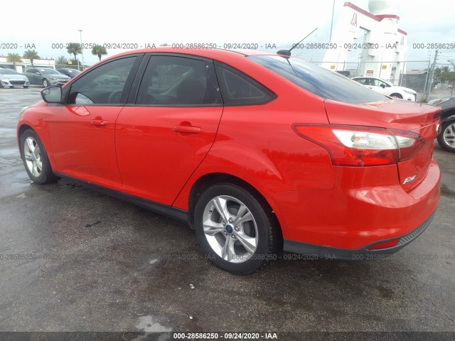 Photo 2 VIN: 1FADP3F2XDL266725 - FORD FOCUS 