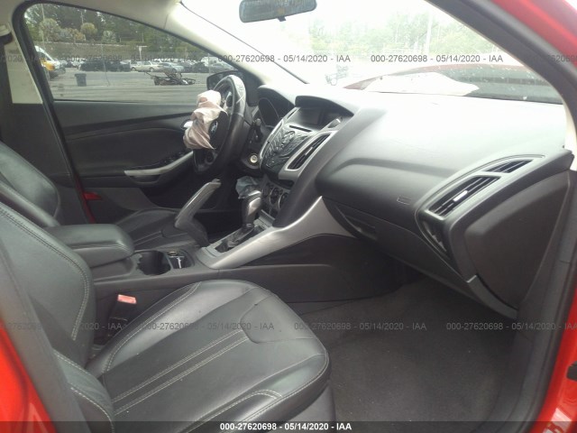 Photo 4 VIN: 1FADP3F2XDL290880 - FORD FOCUS 