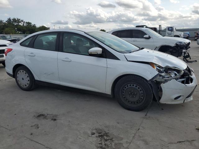 Photo 3 VIN: 1FADP3F2XDL363889 - FORD FOCUS 