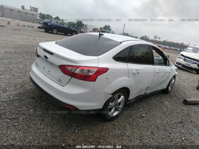 Photo 3 VIN: 1FADP3F2XEL127910 - FORD FOCUS 