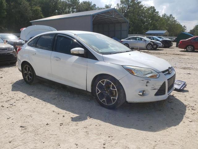 Photo 3 VIN: 1FADP3F2XEL153164 - FORD FOCUS SE 