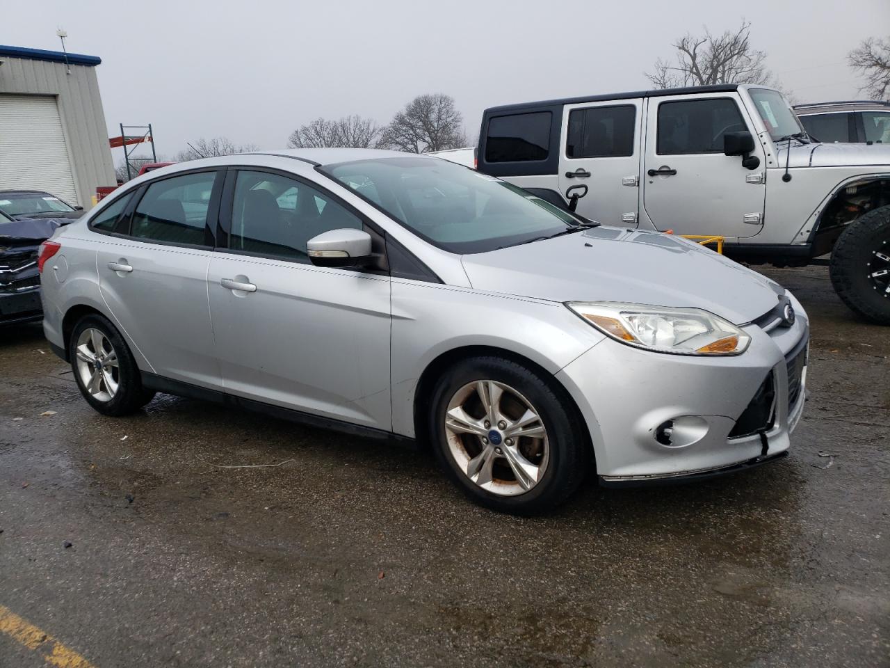 Photo 3 VIN: 1FADP3F2XEL159627 - FORD FOCUS 