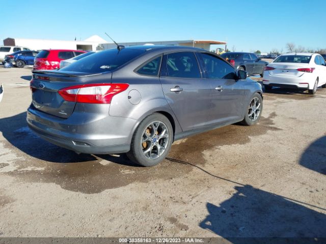 Photo 3 VIN: 1FADP3F2XEL183863 - FORD FOCUS 