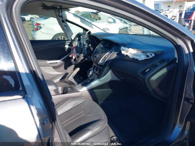 Photo 4 VIN: 1FADP3F2XEL183863 - FORD FOCUS 