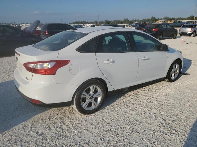 Photo 2 VIN: 1FADP3F2XEL213749 - FORD FOCUS SE 