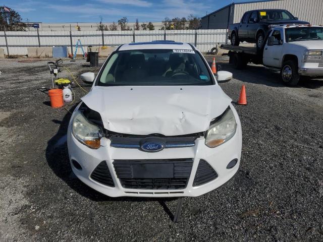 Photo 4 VIN: 1FADP3F2XEL227179 - FORD FOCUS SE 