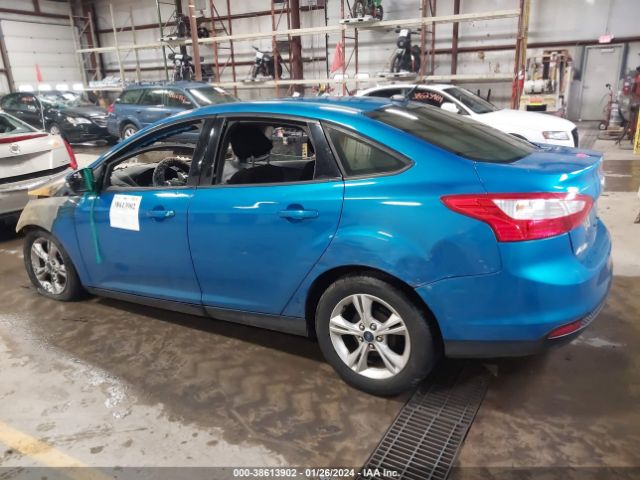 Photo 2 VIN: 1FADP3F2XEL228381 - FORD FOCUS 