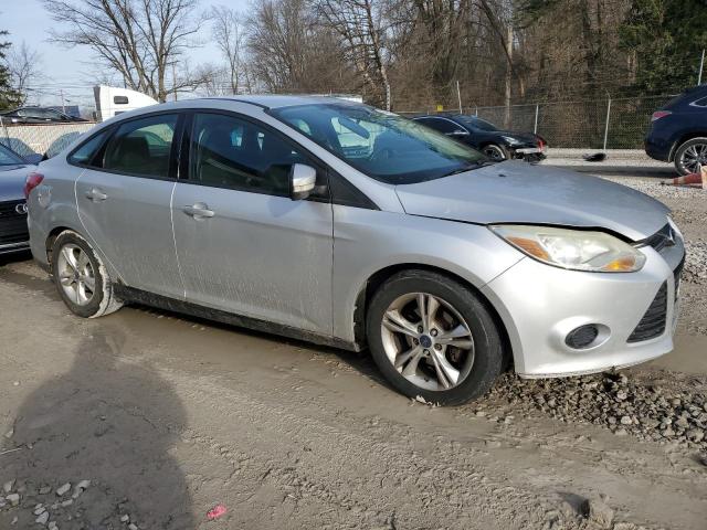 Photo 3 VIN: 1FADP3F2XEL235637 - FORD FOCUS SE 