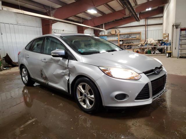 Photo 3 VIN: 1FADP3F2XEL244581 - FORD FOCUS SE 