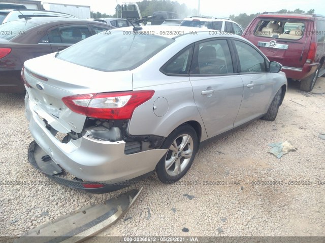 Photo 3 VIN: 1FADP3F2XEL252339 - FORD FOCUS 