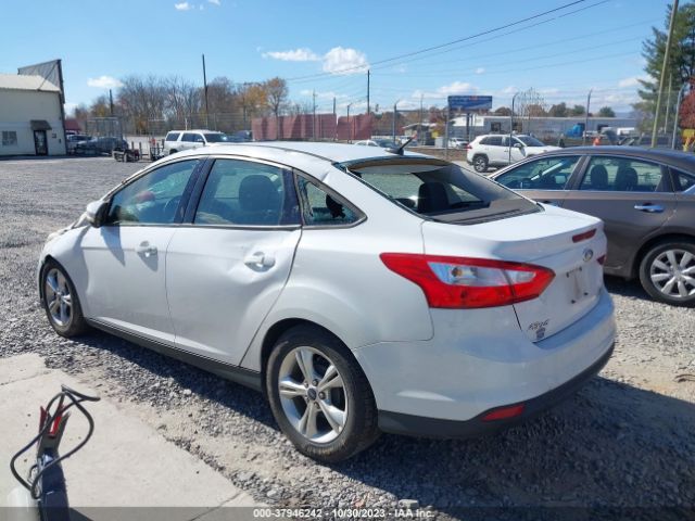 Photo 2 VIN: 1FADP3F2XEL273241 - FORD FOCUS 