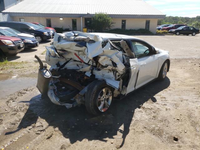 Photo 3 VIN: 1FADP3F2XEL277290 - FORD FOCUS SE 