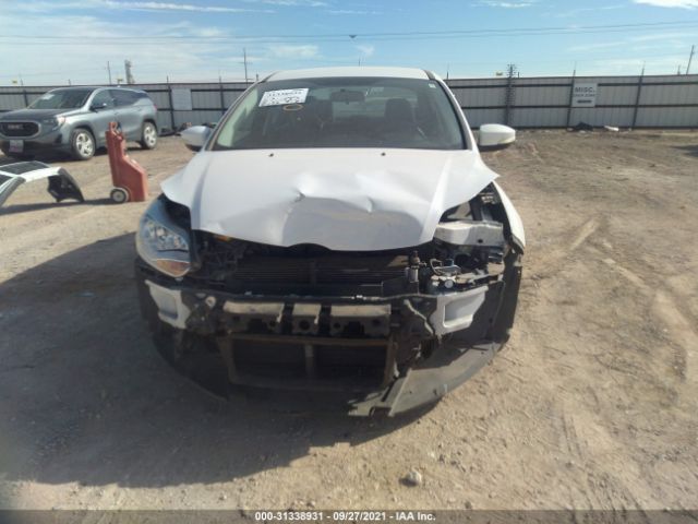 Photo 5 VIN: 1FADP3F2XEL293747 - FORD FOCUS 