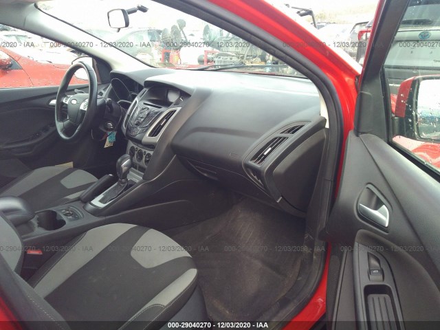 Photo 4 VIN: 1FADP3F2XEL298852 - FORD FOCUS 