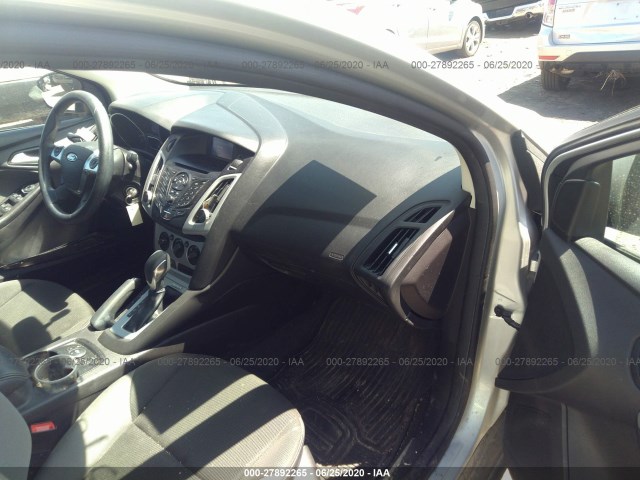 Photo 4 VIN: 1FADP3F2XEL305749 - FORD FOCUS 