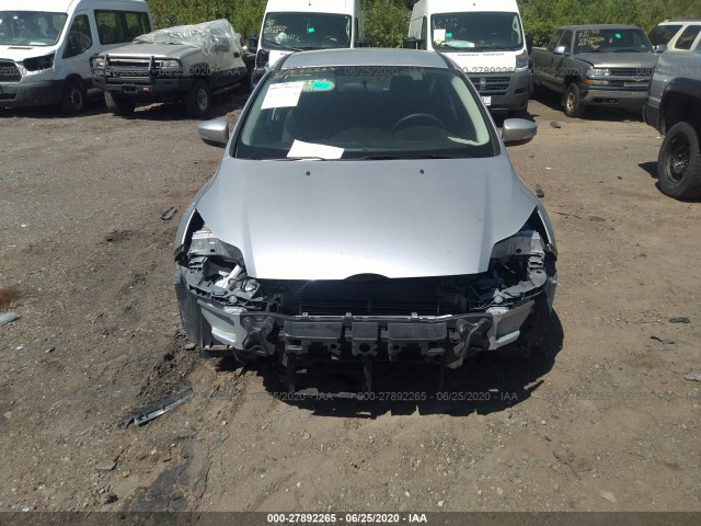 Photo 5 VIN: 1FADP3F2XEL305749 - FORD FOCUS 