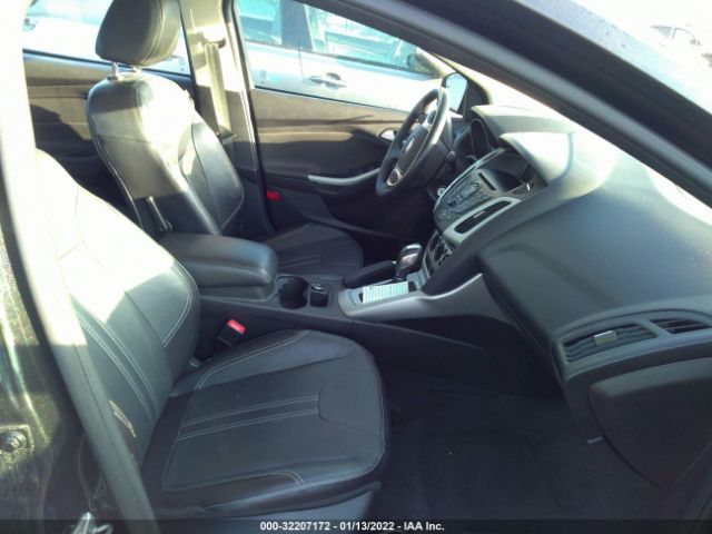 Photo 4 VIN: 1FADP3F2XEL333731 - FORD FOCUS 