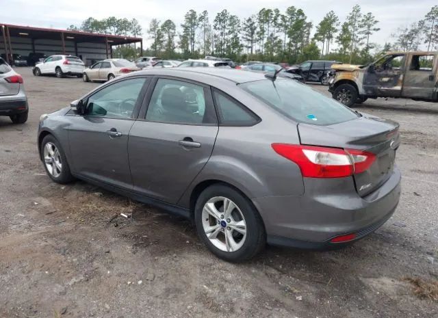 Photo 2 VIN: 1FADP3F2XEL395923 - FORD FOCUS 