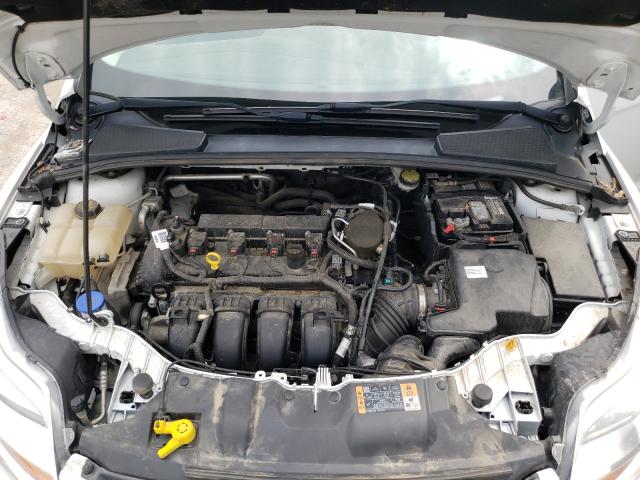 Photo 6 VIN: 1FADP3F2XEL411523 - FORD FOCUS SE 