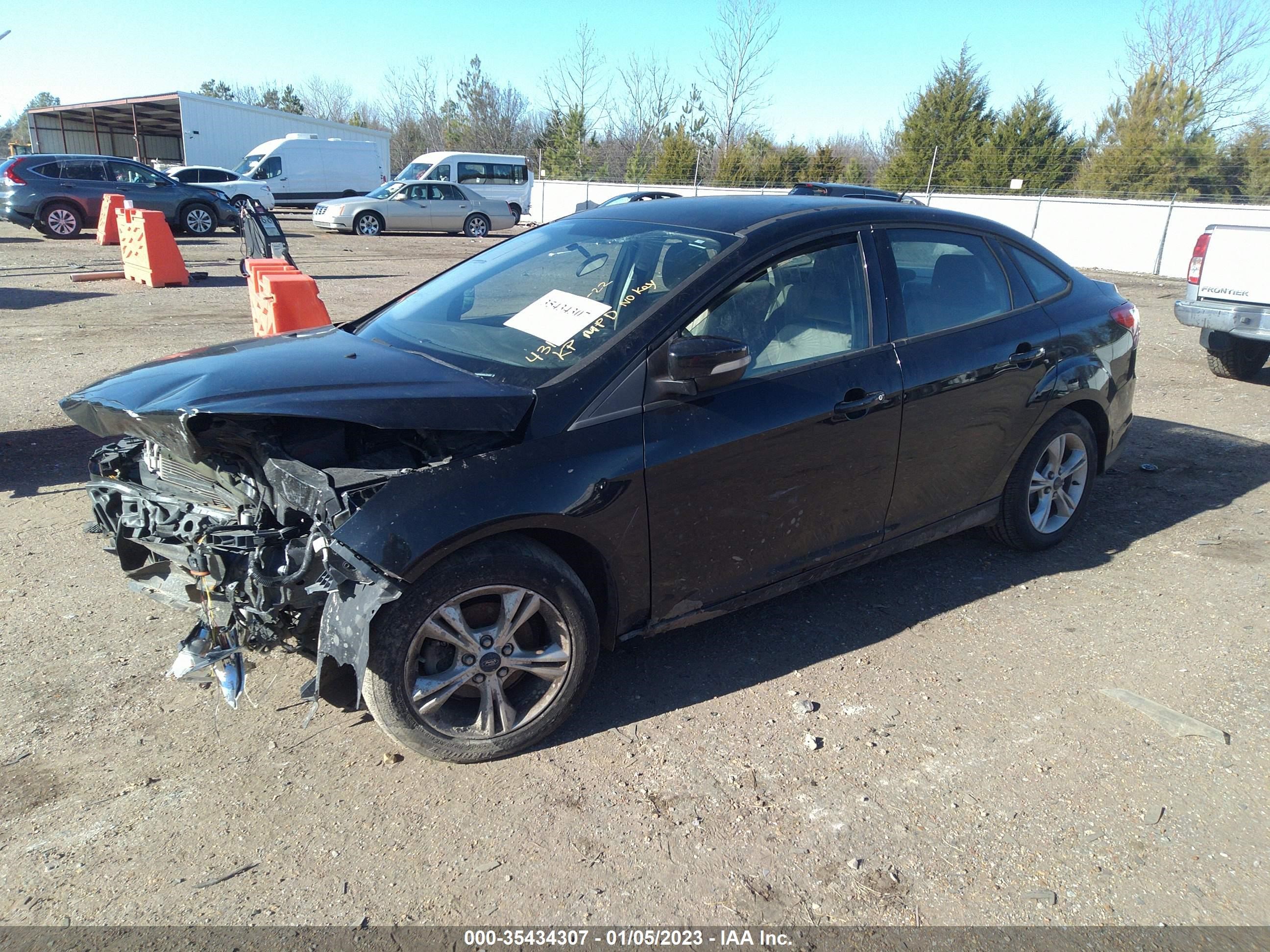 Photo 1 VIN: 1FADP3F2XEL431237 - FORD FOCUS 