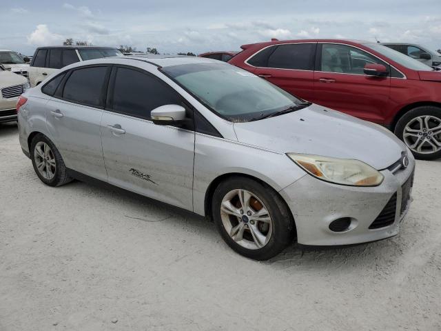 Photo 3 VIN: 1FADP3F2XEL447888 - FORD FOCUS SE 