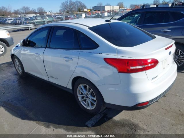 Photo 2 VIN: 1FADP3F2XFL205216 - FORD FOCUS 