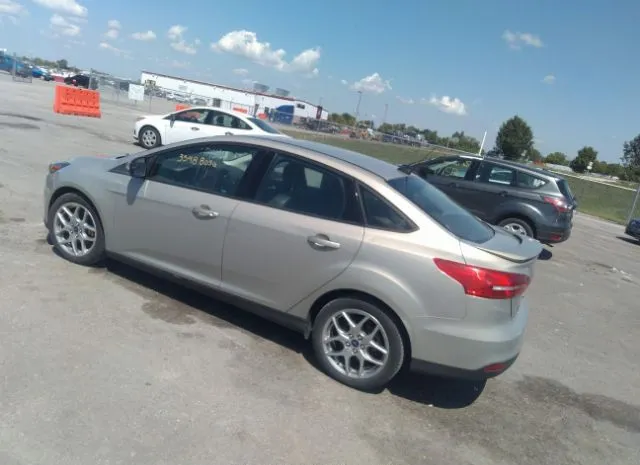 Photo 2 VIN: 1FADP3F2XFL215003 - FORD FOCUS 