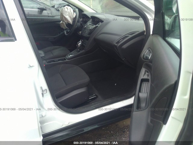 Photo 4 VIN: 1FADP3F2XGL207968 - FORD FOCUS 