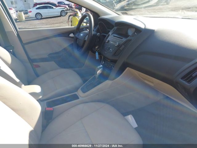 Photo 4 VIN: 1FADP3F2XGL240792 - FORD FOCUS 