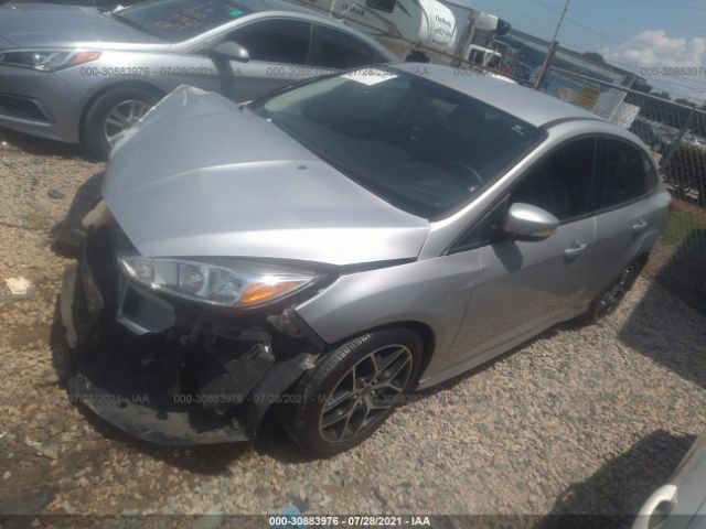 Photo 1 VIN: 1FADP3F2XGL296537 - FORD FOCUS 