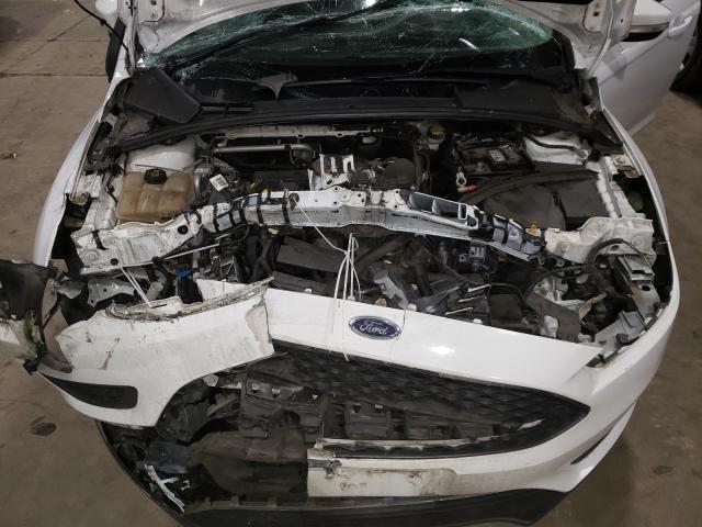 Photo 6 VIN: 1FADP3F2XGL301817 - FORD FOCUS SE 