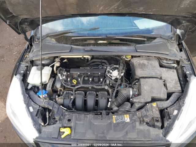 Photo 9 VIN: 1FADP3F2XGL335157 - FORD FOCUS 