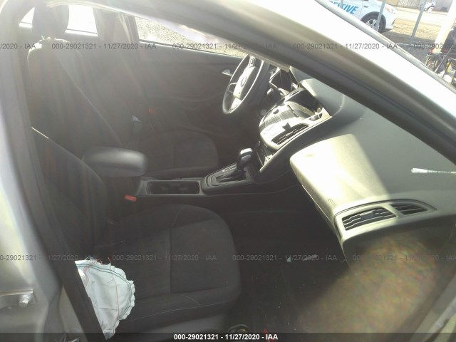 Photo 4 VIN: 1FADP3F2XGL371575 - FORD FOCUS 