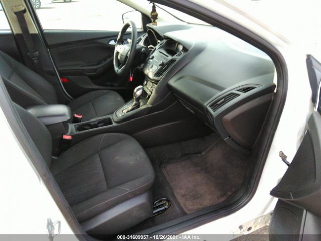 Photo 4 VIN: 1FADP3F2XGL389624 - FORD FOCUS 