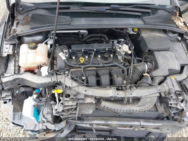 Photo 9 VIN: 1FADP3F2XGL398100 - FORD FOCUS 